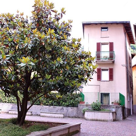 La Magnolia Guests House Bed and Breakfast Dervio Exterior foto